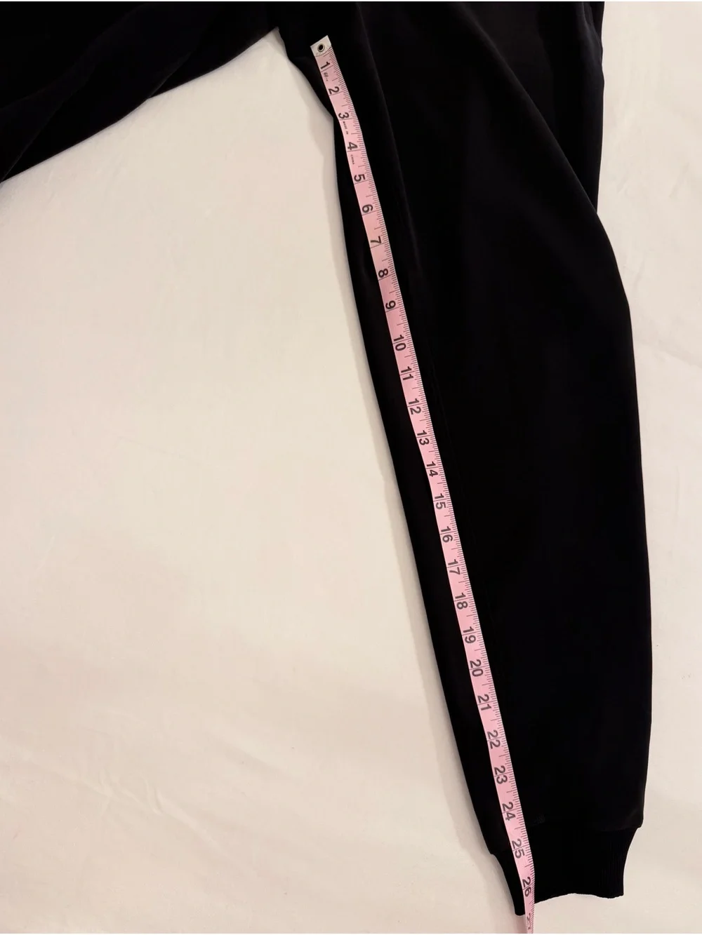 Lululemon Athletics Women’s Black Jogger Pants with Drawstring in Black Size 8